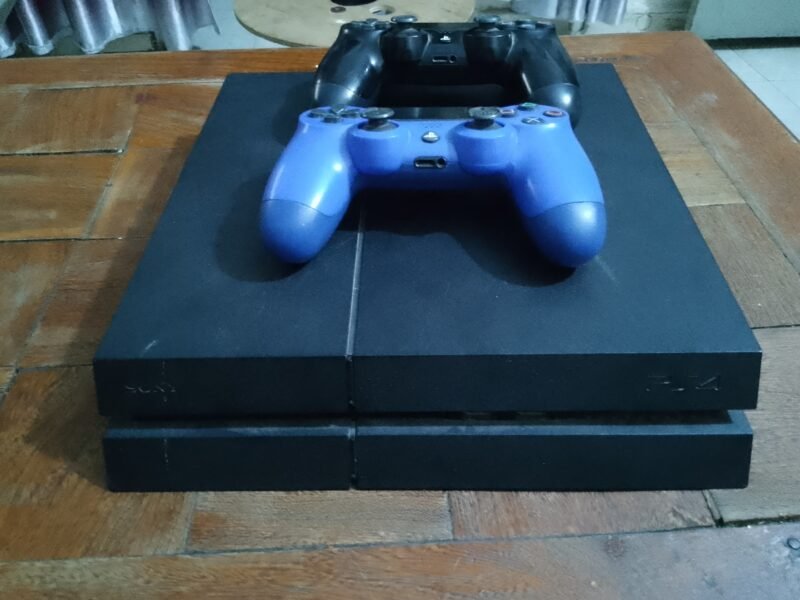 Play Station 4 a vendre