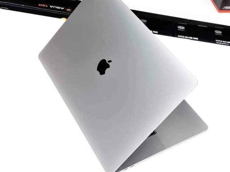MACBOOK PRO TOUCHBAR 16 POUCES