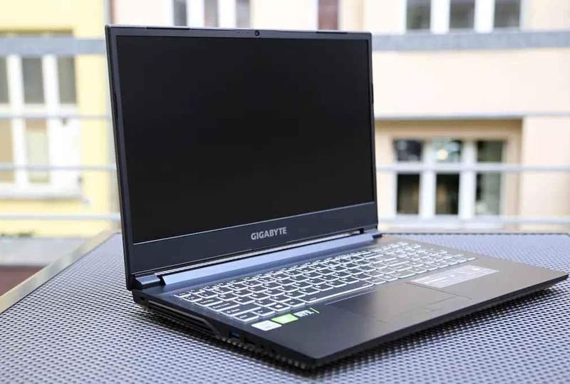 Puissante Gaming Laptop avec Nvidia RTX 3060