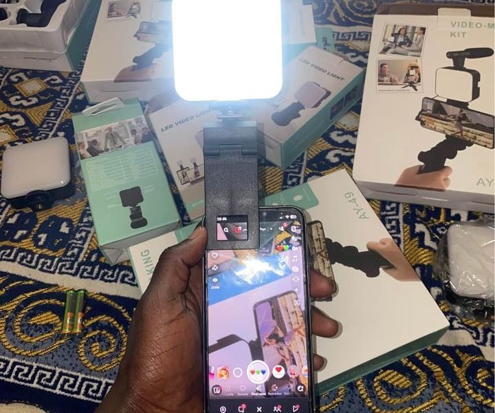 Led vidéo light disponible en stock