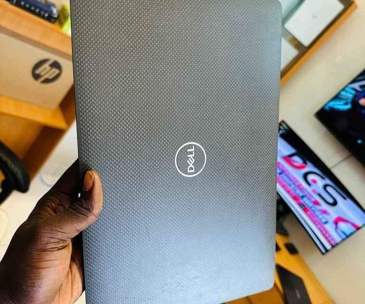 DELL Latitude 7400 ❇️8e generation ❇️Core i5 turbo 3.8ghz, empreinte digitale, autonomie +7hDELL Latitude 7400 ❇️8e generation ❇️Core i5 turbo 3.8ghz, empreinte digitale, autonomie +7h