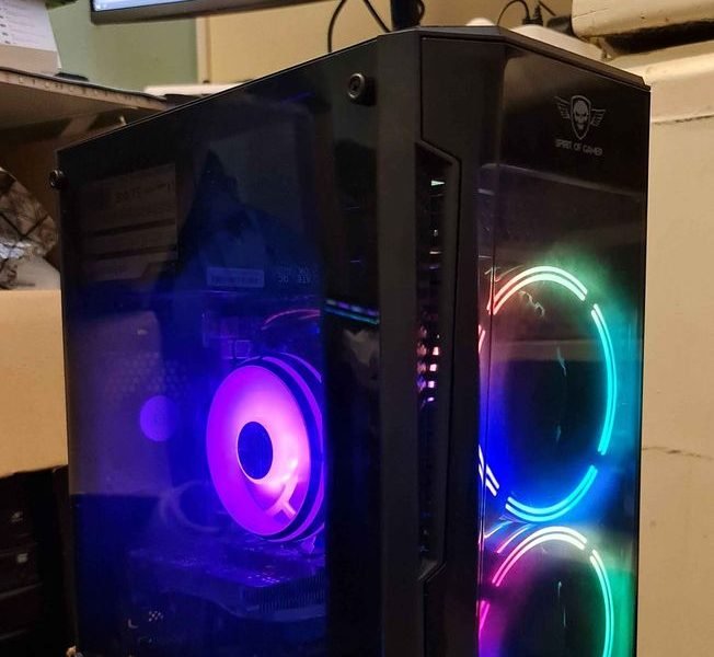 PC GAMER CORE I7 UNLOCKED RGB