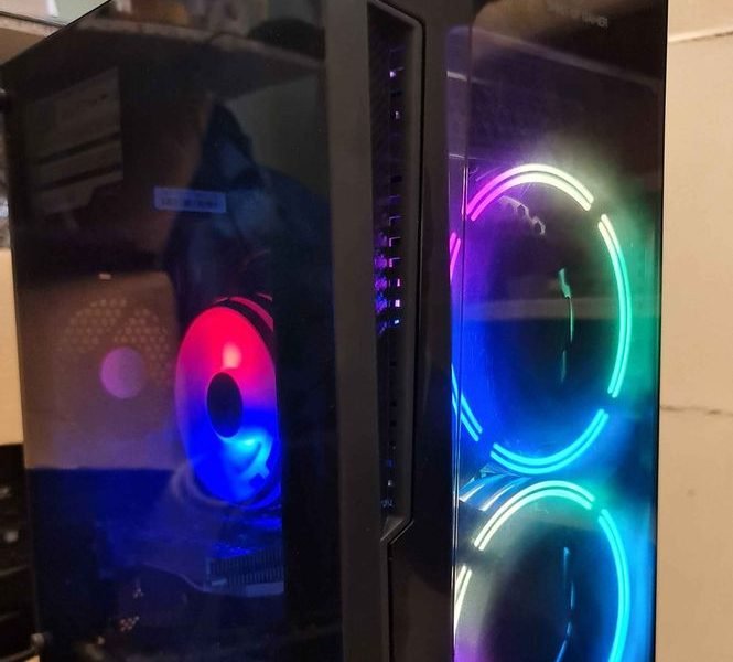 PC GAMER CORE I7 UNLOCKED RGB