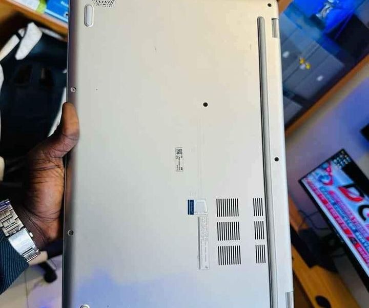Asus Laptop 17 Gamer 🎮▪️Graphique Nvidia 2gb dediée ▪️ Core i5 turbo 4.6ghz ram 12gb