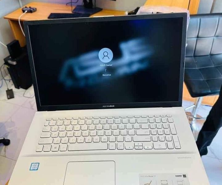 Asus Laptop 17 Gamer 🎮▪️Graphique Nvidia 2gb dediée ▪️ Core i5 turbo 4.6ghz ram 12gb