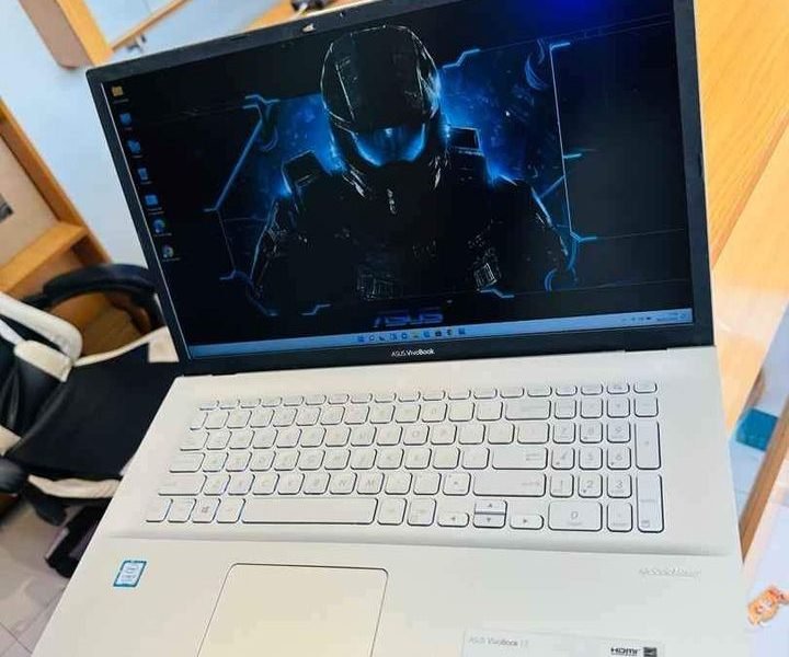 Asus Laptop 17 Gamer 🎮▪️Graphique Nvidia 2gb dediée ▪️ Core i5 turbo 4.6ghz ram 12gb
