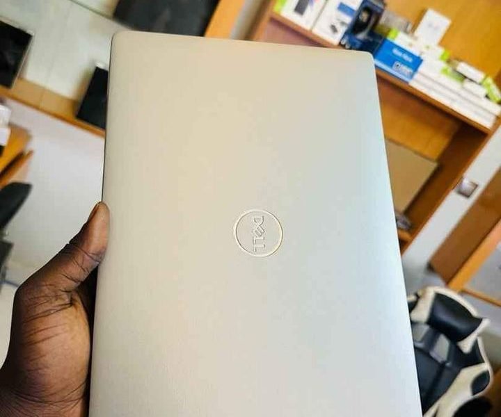 DELL Latitude 5420 Silver ▪️ 11e gen ▪️ Core i5 turbo 4.8ghz ▪️ Ram 16gb , Face ID, Fingerprint