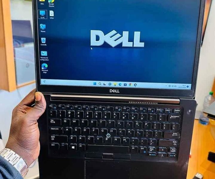 DELL Latitude 7490▪️ Ram 16gb ddr4 ▪️ 7e generation ♻️Core i5-7300U debase 2.7ghz