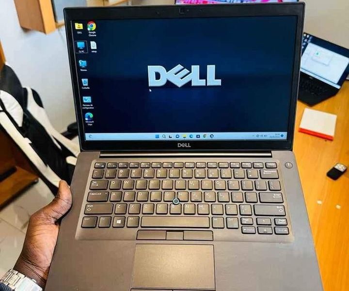 DELL Latitude 7490▪️ Ram 16gb ddr4 ▪️ 7e generation ♻️Core i5-7300U debase 2.7ghz