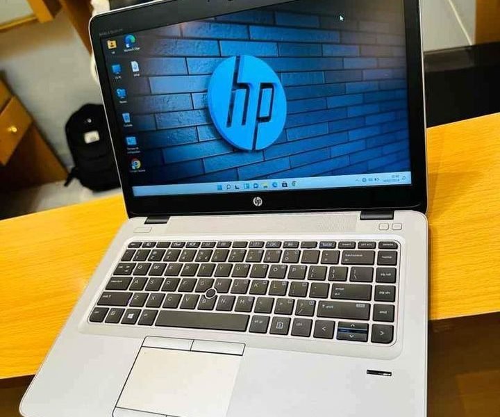 HP Elitebook 745 G4 7e gen Amd A12 (core i7) Fréquence de base 2.7 GHz turbo 3.8 GHz