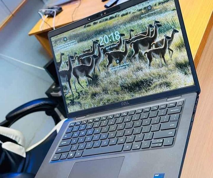 💥 DELL Latitude 7430 ( Année : 2023 )▪️ Processeur Vpro ©️▪️ 12e gen 10 cpus Core i7 turbo 4.8ghz