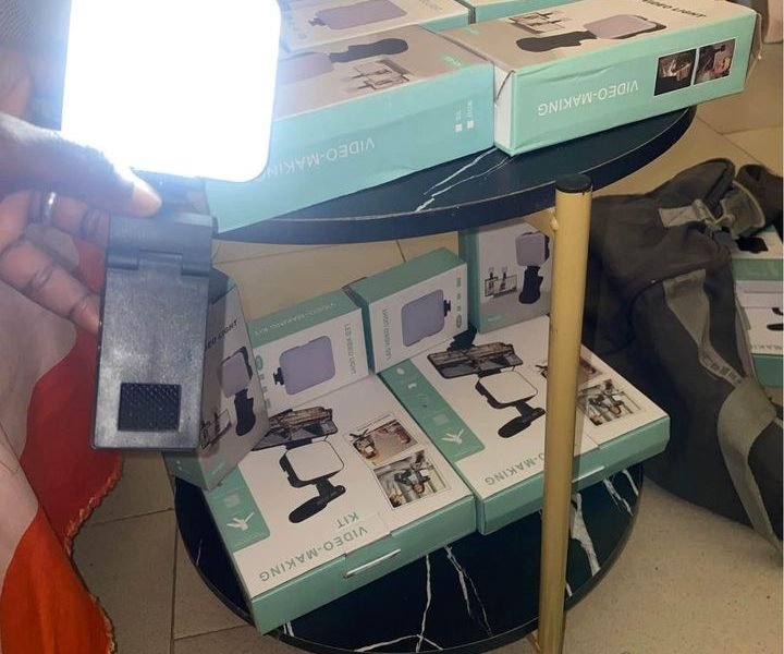 Led vidéo light disponible en stock