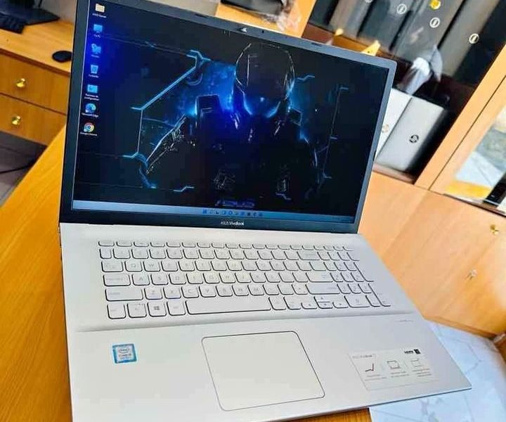 Asus Laptop 17 Gamer 🎮▪️Graphique Nvidia 2gb dediée ▪️ Core i5 turbo 4.6ghz ram 12gb
