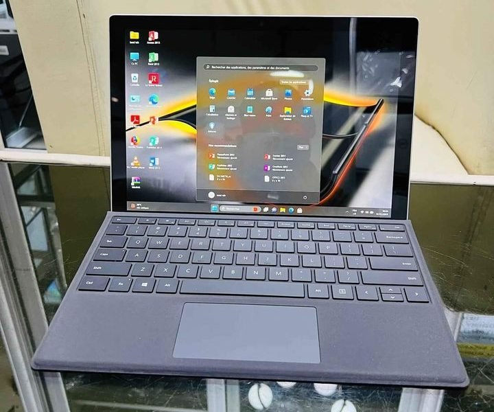 New arrivage💥Surface Pro 5 Core i5 7th gen