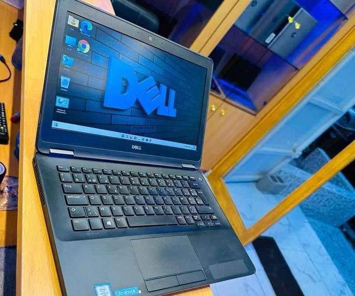 🔲 DELL Latitude 7270 ▪️ Clavier azerty ♻️Core i5 2.5ghz , ram 16gb