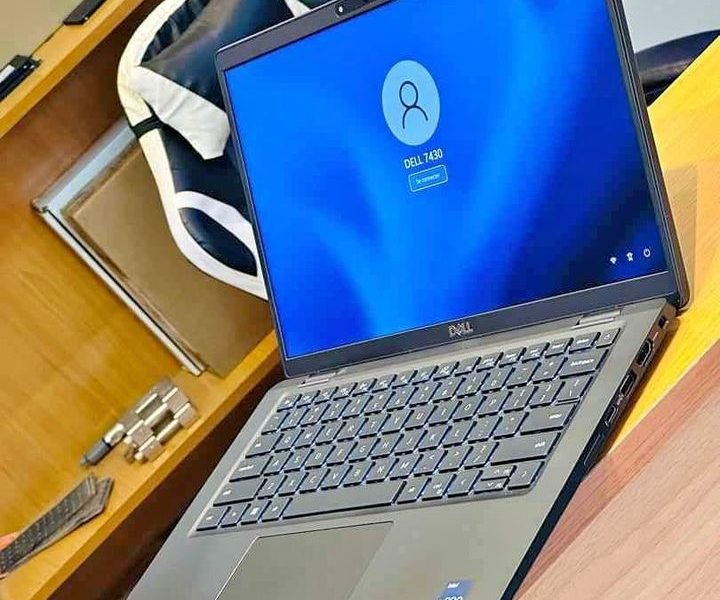 DELL Latitude 7430 ( Année : 2023 ) Processeur Vpro 12e gen 10 cpus Core i7 turbo 4.8ghz