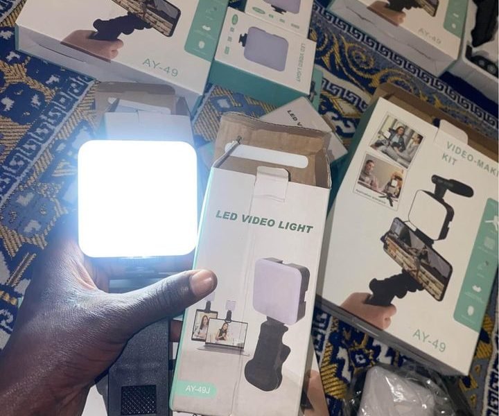 Led vidéo light disponible en stock