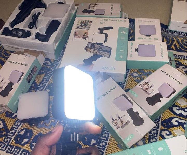 Led vidéo light disponible en stock
