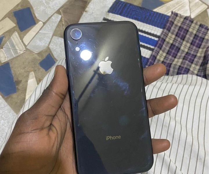 Wantaire iPhone XR 64gb tout marche parfaitement Face ID off