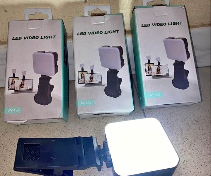 Led vidéo light disponible en stock