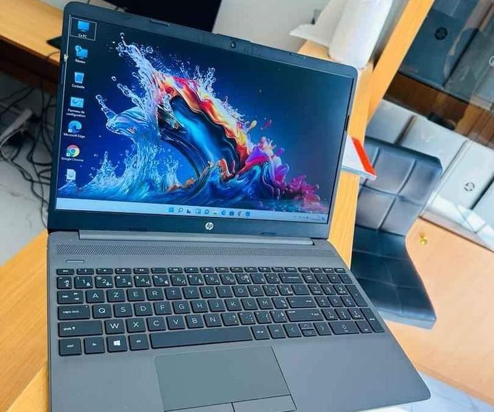 💥 HP Notebook 250 G8▪️10e gen 8CPUs Core i5 1.2ghz ~ turbo 3.7ghz▪️Disque SSD 512gb