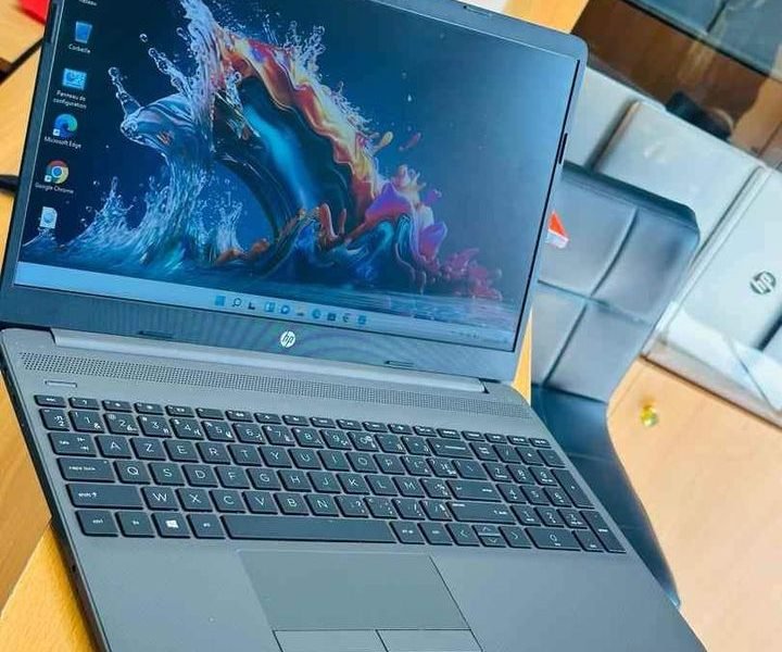 💥 HP Notebook 250 G8▪️10e gen 8CPUs Core i5 1.2ghz ~ turbo 3.7ghz▪️Disque SSD 512gb
