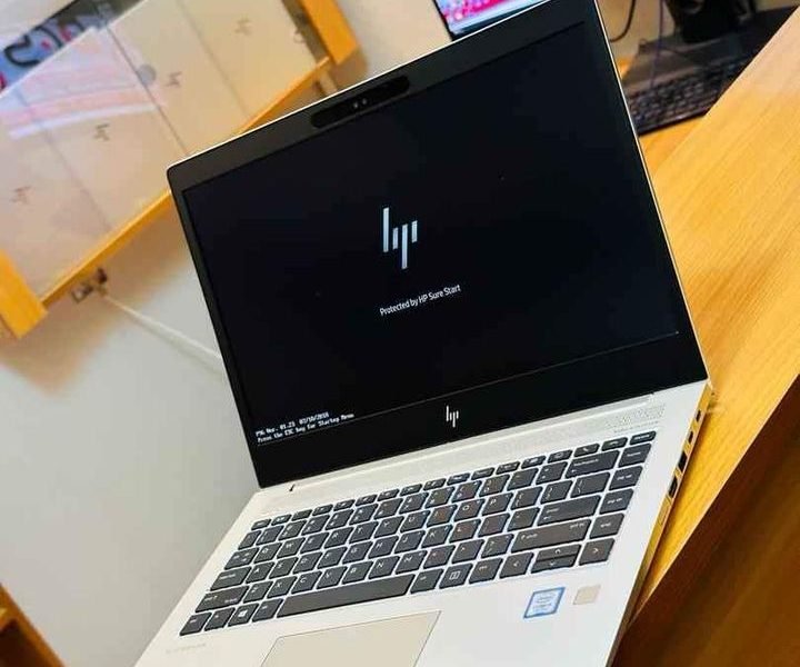 HP Probook 440 g6▪️Haut de Gamme Pc▪️ 8e gén( 8Cpus ) ▪️ Disque SSD 512gb