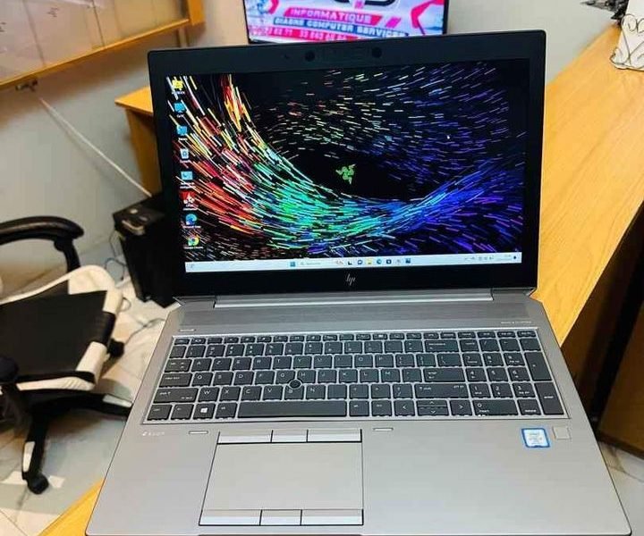 HP ZBOOK 15 FURY G6 Graphics Nvidia RTX 6gb dediée 1tera SSD Core i7 9e gen