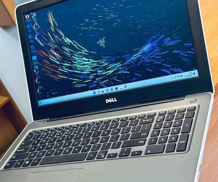 Dell Laptop Gamer 15 Graphique 4 Go dédiée GDDR5 RAM 16 Go DDR4 Core i7 2.9 GHz