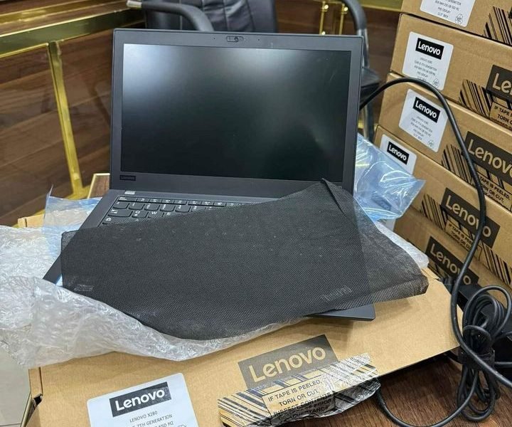 Promo Lenovo ThinkPad X280 Core i5 7e gen Écran 12,5 pouces Clavier rétroéclairé