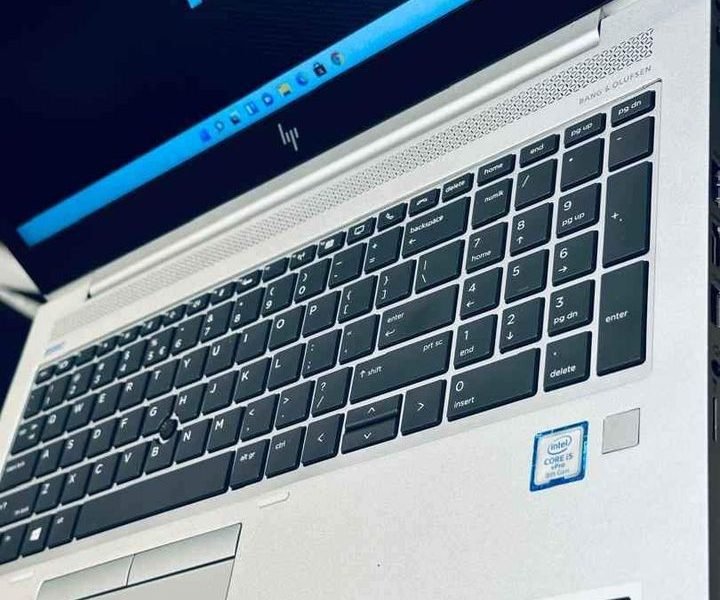 HP Elitebook 850 G6 - Professionnel Core i5 turbo 4.4 GHz 8e gen