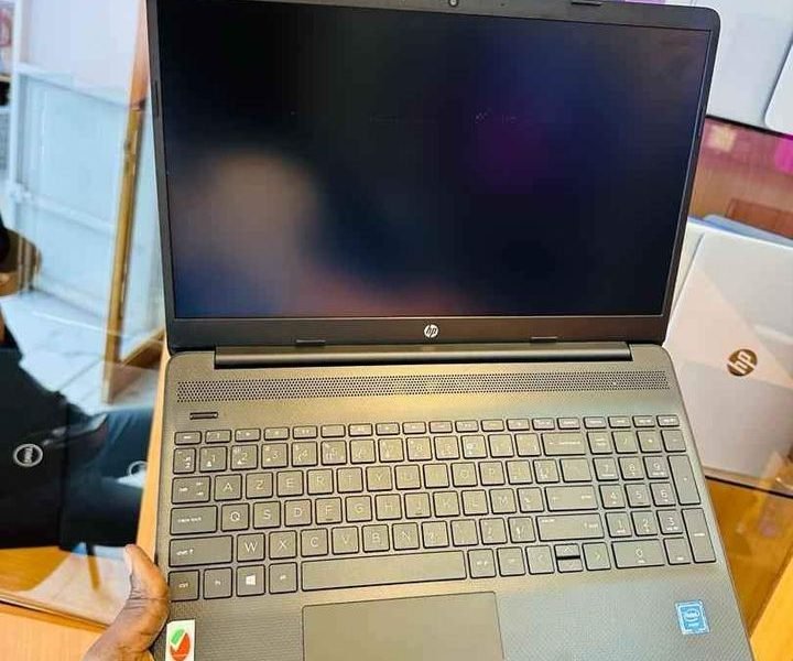 HP Laptop 15 (2022) Processeur Intel Celeron Disque 1 To (1000 Go)