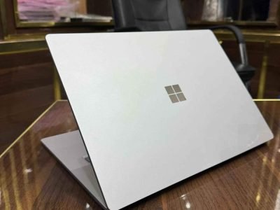 MICROSOFT SURFACE LAPTOP 3 Core i5 10eme gen 1.2Ghz turbo 3.7ghz ram 16gb disk ssd 256gb