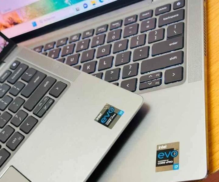 DELL Latitude 9420 Nouveau modèle 11e génération (8 CPUs) Core i7 3.00 GHz de base