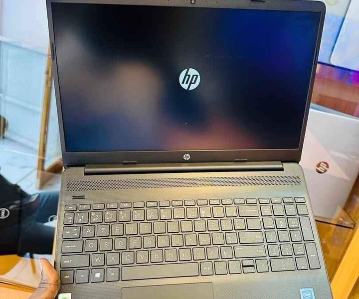 HP Laptop 15 (2022) Processeur Intel Celeron Disque 1 To (1000 Go)