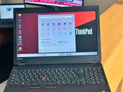 Lenovo ThinkPad L560 Core i5 turbo 4.1 GHz Fréquence de base 2.5 GHz SSD 512 Go