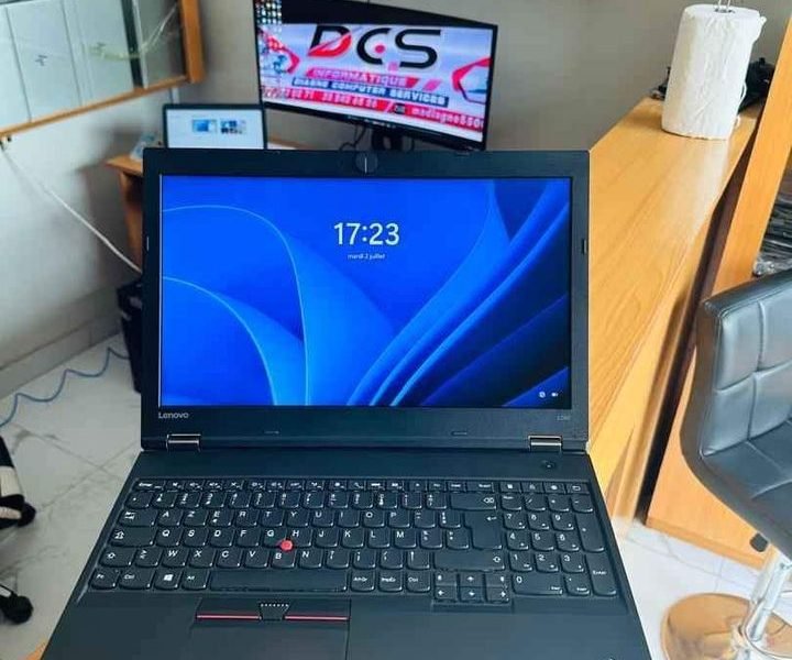 Lenovo ThinkPad L560 Core i5 turbo 4.1 GHz Fréquence de base 2.5 GHz SSD 512 Go