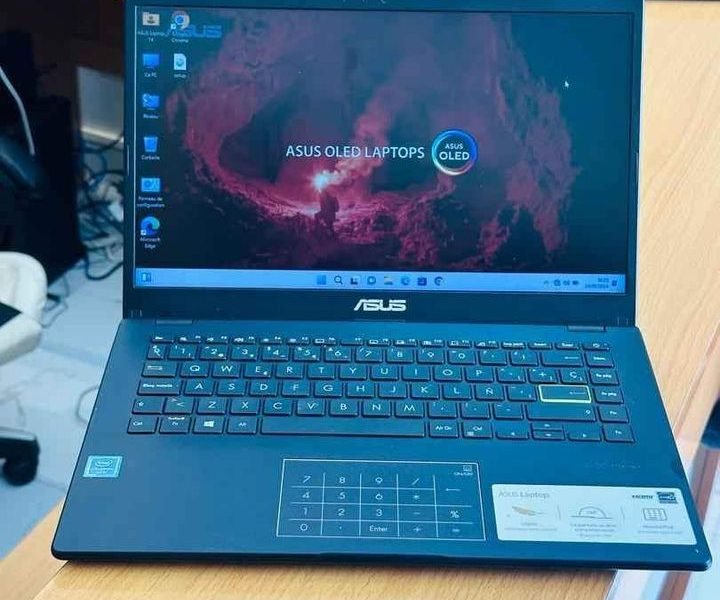 Asus Laptop 14 (2021) Processeur Intel Celeron Numpad Touch