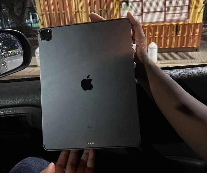 Ipad pro 12.9 pouces 2021 256Gb cellular