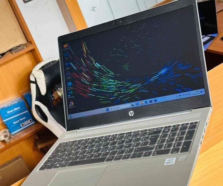 HP Probook 450 g7 Gamer Core i7 turbo 4.2ghz 10e génération Graphique NVIDIA 2 Go dediée