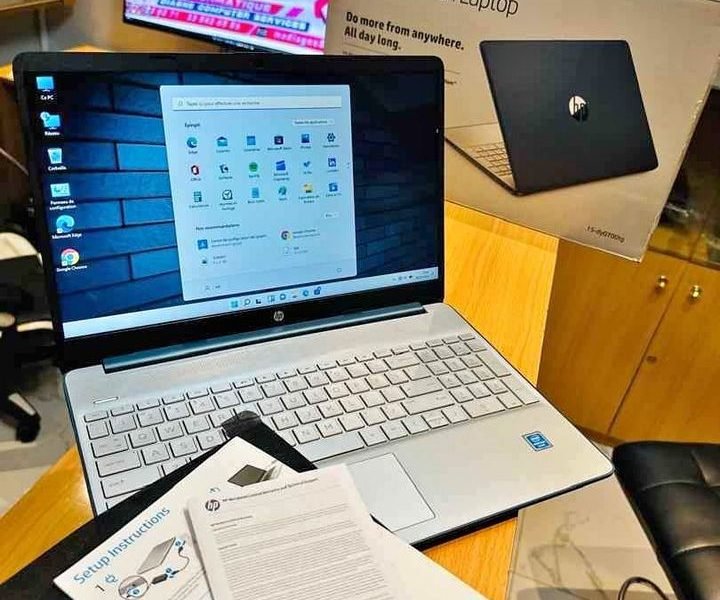 HP Laptop 15 ( 2023 ) Neuf dans son carton 12e gen Intel Pentium Silver 4cpus