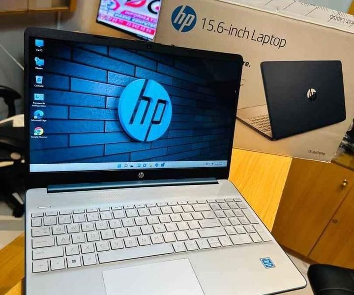 HP Laptop 15 ( 2023 ) Neuf dans son carton 12e gen Intel Pentium Silver 4cpus