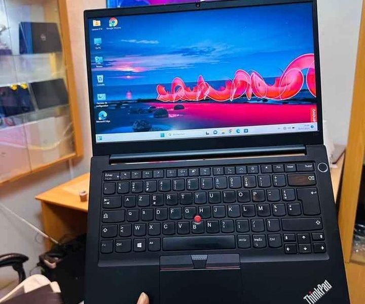💥 Lenovo Thinkpad E14 - Gen 2 ▪️ 11e génération Laptop▪️ Core i7 2.8ghz de base