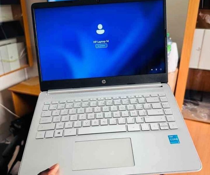 💥 HP Laptop 14 silver ( 2022 ) Core i3 3.00ghz 11e génération