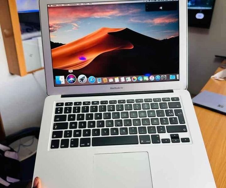 🔥Macbook Air 2015 ULTRSLIM♻️13’ pouce ♻️Processeur i5 turbo 3.4ghz♻️Ram 8gb ♻️Disque SSD 128gb
