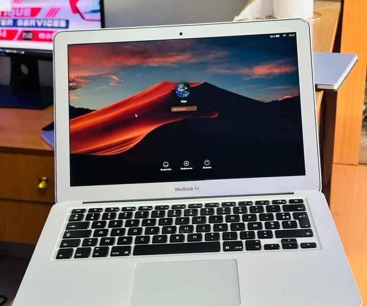 🔥Macbook Air 2015 ULTRSLIM♻️13’ pouce ♻️Processeur i5 turbo 3.4ghz♻️Ram 8gb ♻️Disque SSD 128gb