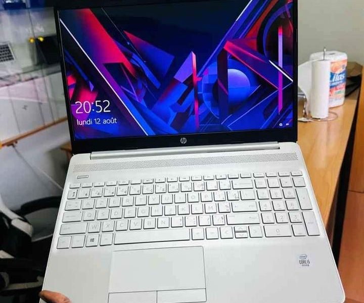 💥 HP Laptop 15 - ▪️ Disque dur 2tera ▪️ 10e generation Core i5 1.2ghz | 3.4ghz