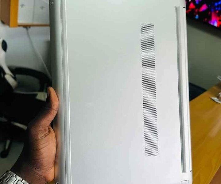 💥 HP Laptop 15 - ▪️ Disque dur 2tera ▪️ 10e generation Core i5 1.2ghz | 3.4ghz