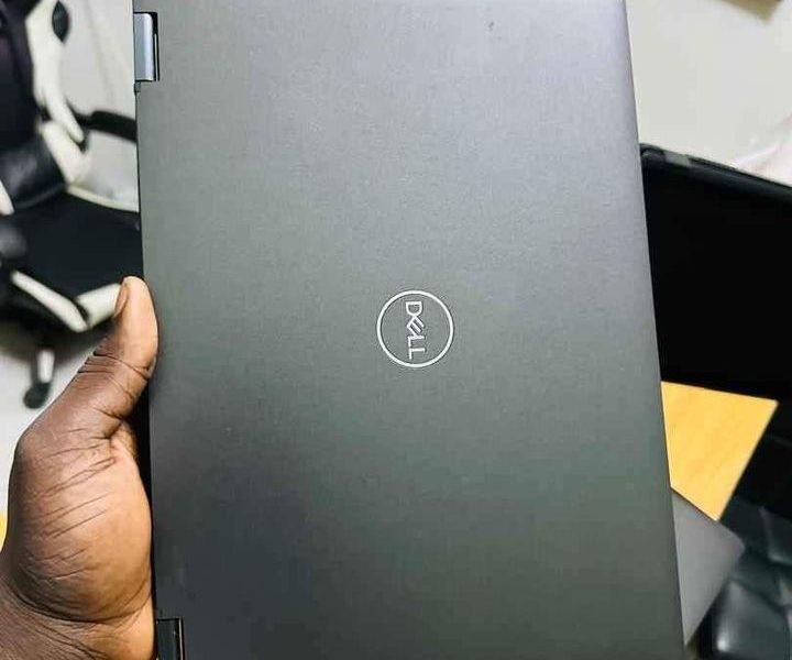 Dell Latitude 5300 2-in-1 Tactile Rotatif