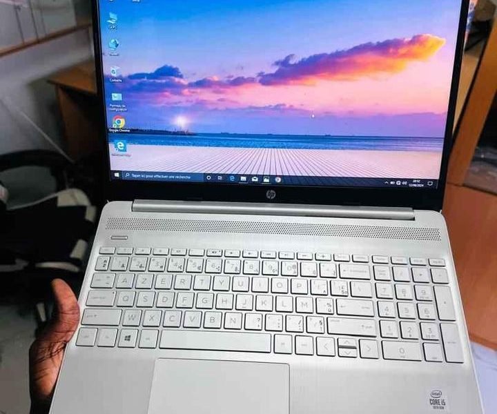 💥 HP Laptop 15 - ▪️ Disque dur 2tera ▪️ 10e generation Core i5 1.2ghz | 3.4ghz